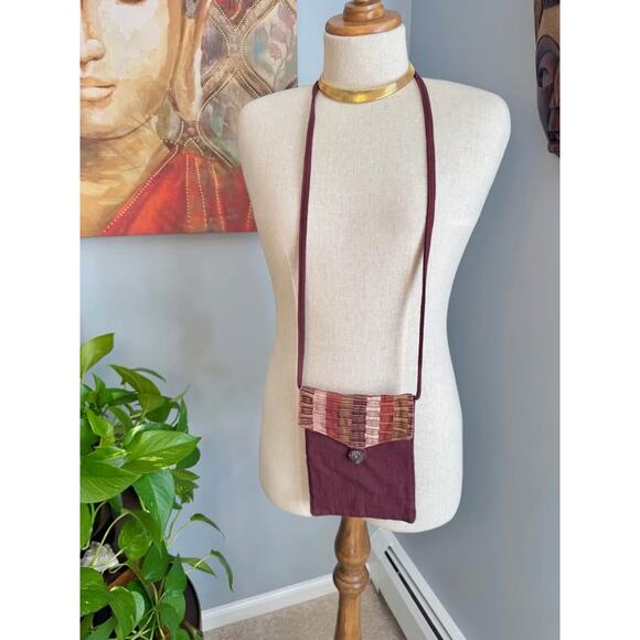 Handmade Guatemalan 100% Cotton Purse with Coconut Shell Button - Picture 1 of 8